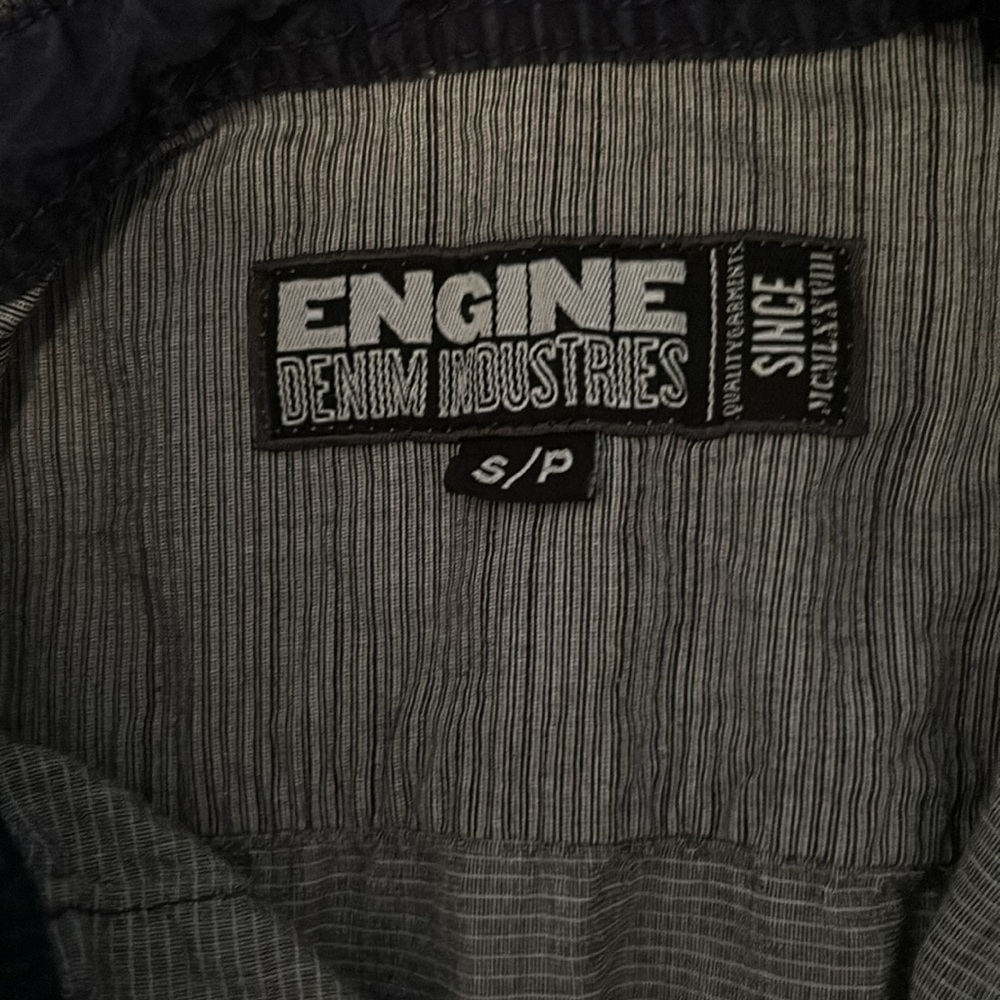 Shirt - Picture 4 of 4